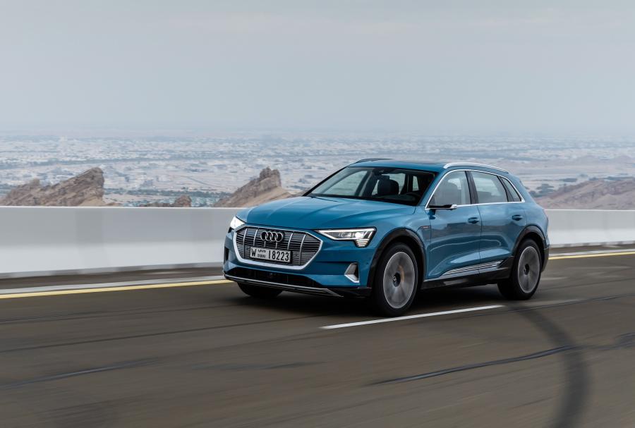  Audi e-tron 55 Quattro 2019 года  (WW) (фото 144 из 452)